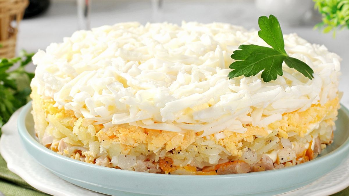 Кулинарное вдохновение: как приготовить идеальный салат Невеста с копченой курицей