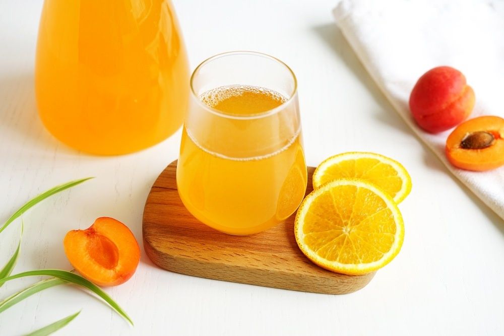 Летний хит: освежающий компот с абрикосами и апельсинами, который понравится всем