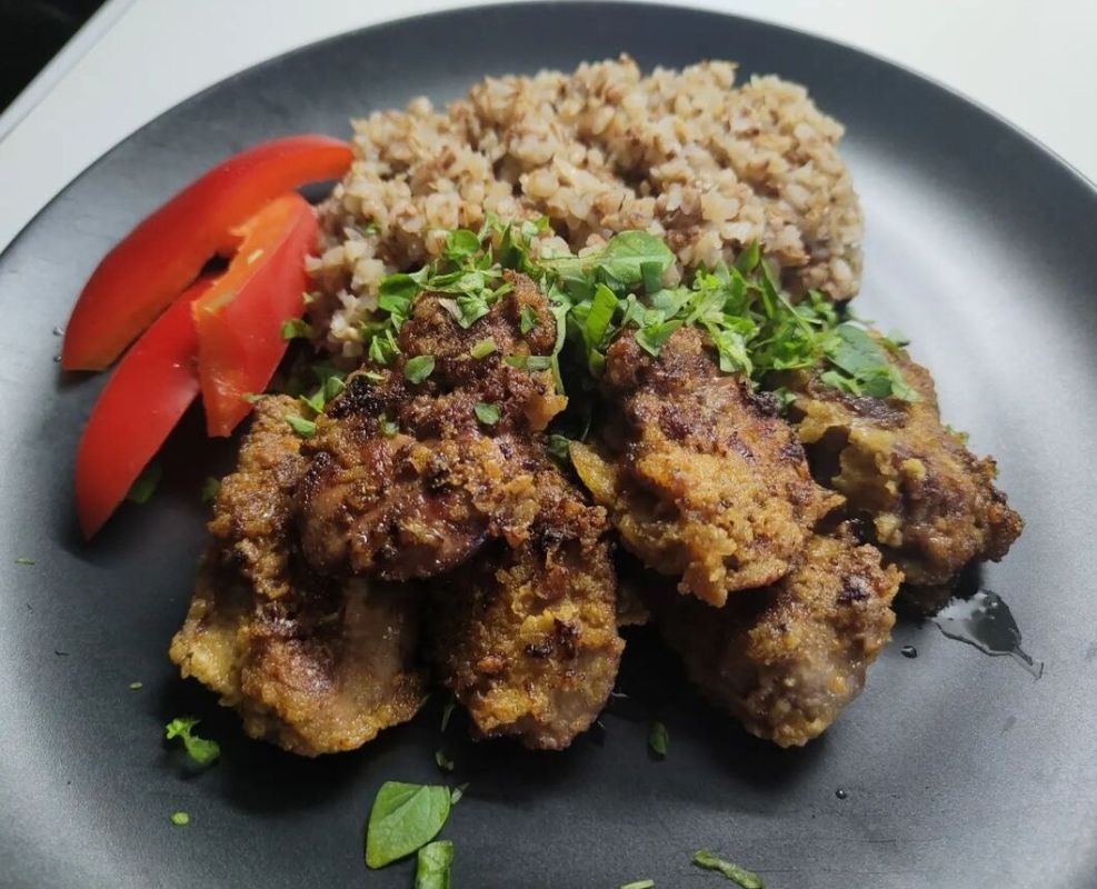 Нежная жареная печень в мягком исполнении