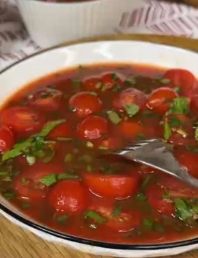 Вкусный способ маринования помидоров на зиму