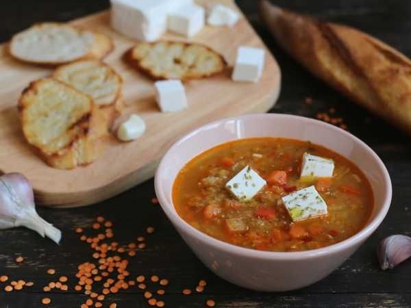 Греческий суп факес: полезное и быстрое блюдо для всей семьи