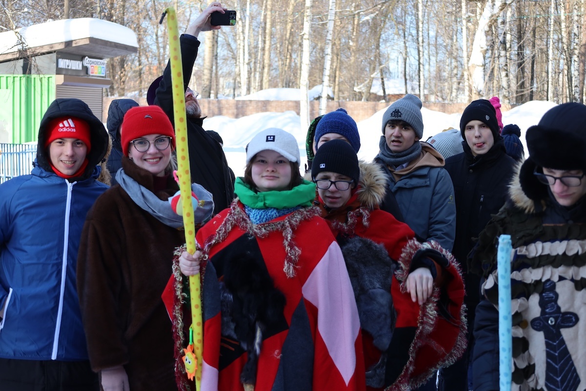 Солнечная Масленица объединила детей в Сормовском парке
