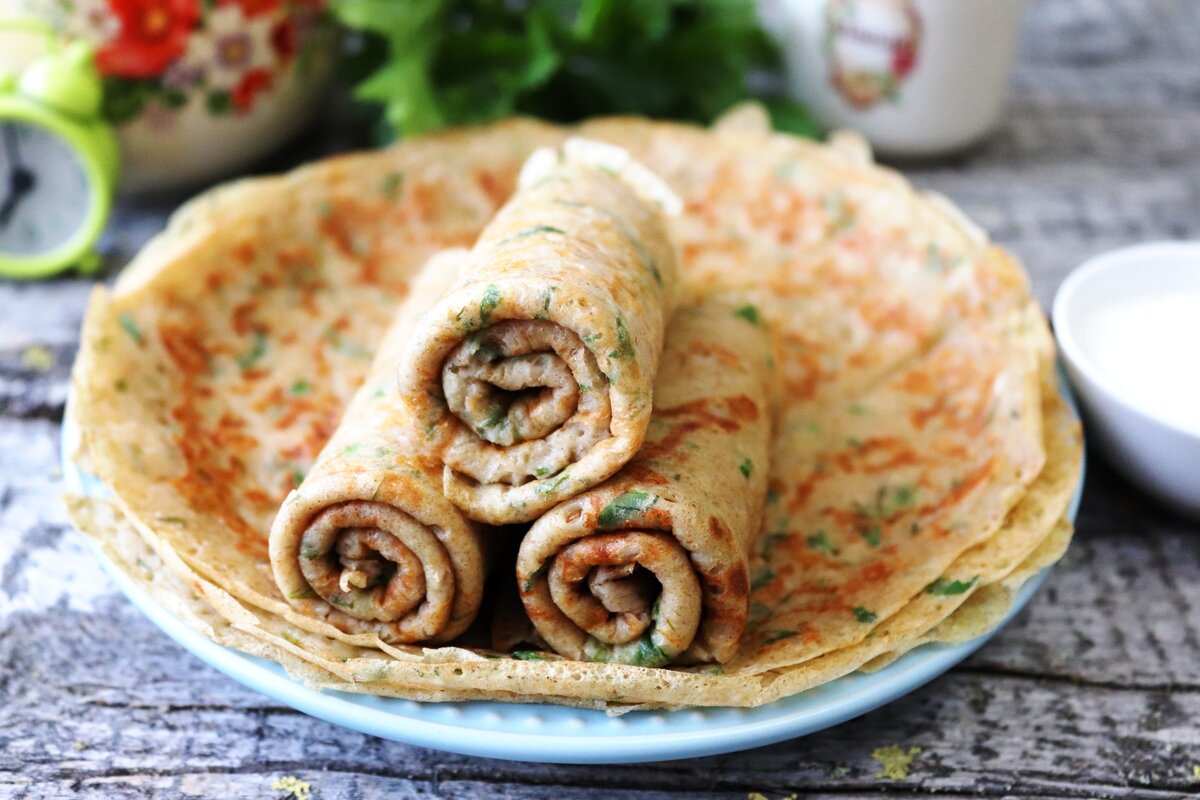 Нежные сырные блинчики с зеленью: идеальное блюдо для любого случая