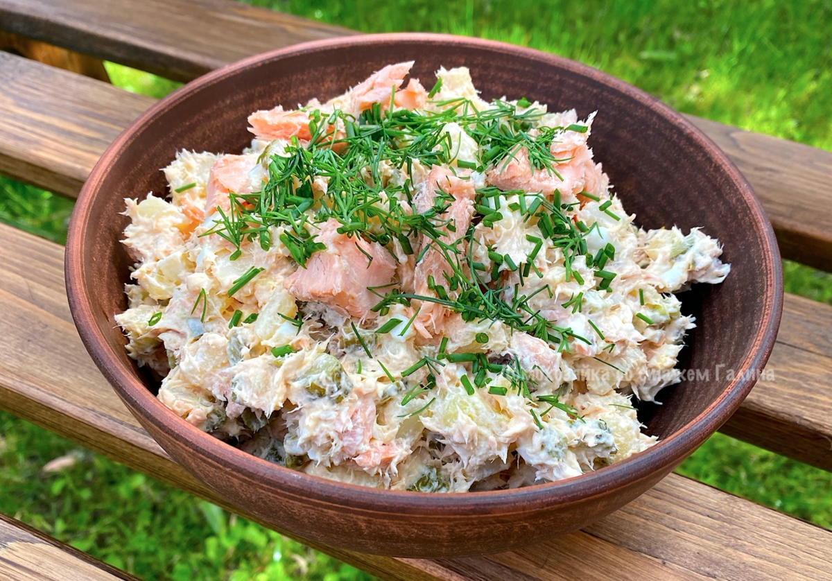 Салат с рыбой, который покорит сердца вашей семьи