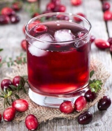 Как приготовить вкуснейшую клюквенную наливку: простой рецепт