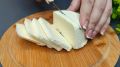 Невероятно простой способ приготовления домашнего сыра из трёх ингредиентов