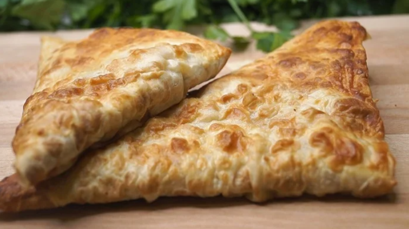 Необычные пирожки за 15 минут: быстрый перекус без теста