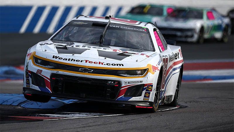 ���� ��� ��������� ����� �� �������: ������ � NASCAR �� ������ ��������