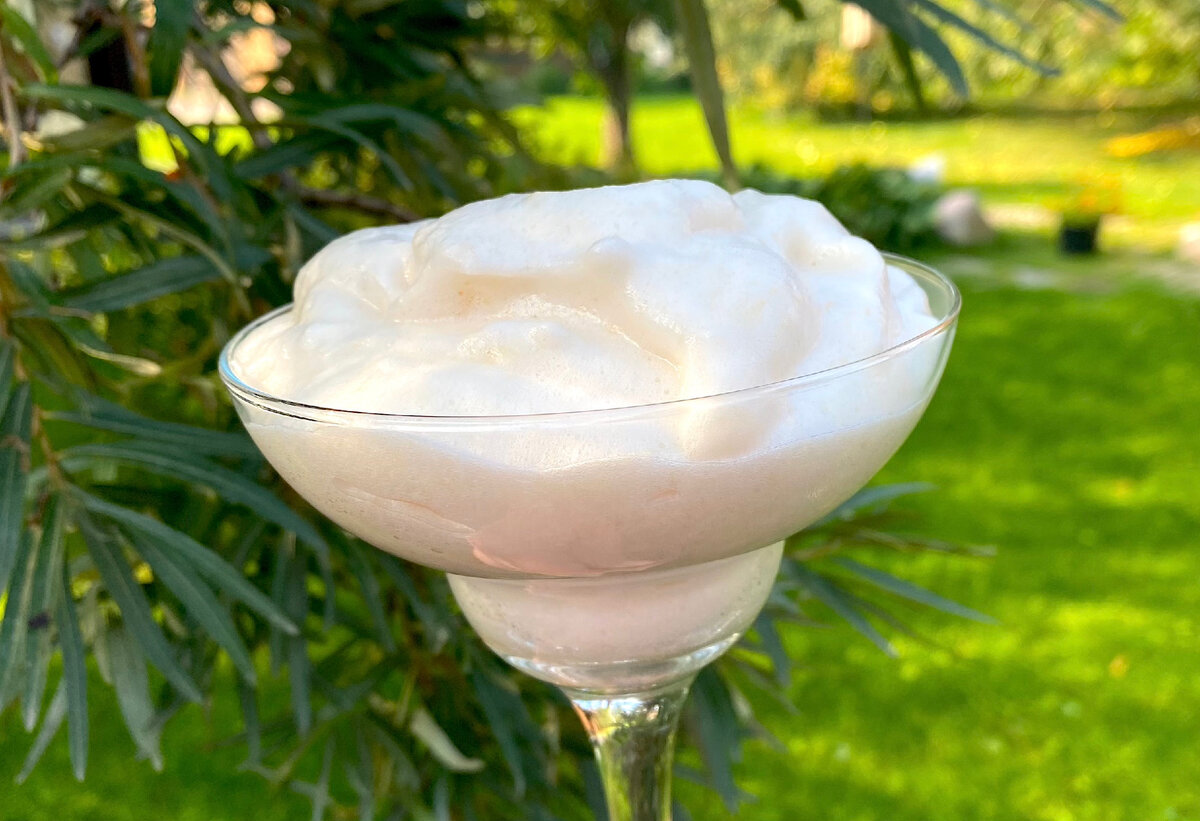 Невероятный десерт без сливок и яиц: как использовать изобилие яблок