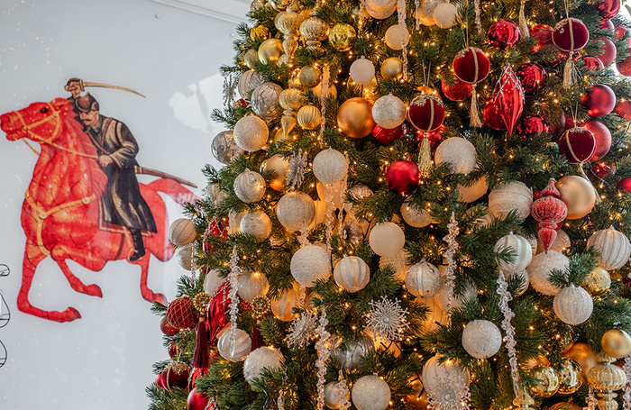 Возвращение к советскому наследию: Новогодние угощения в московских ресторанах