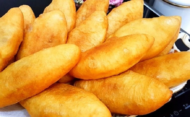 Воздушные пирожки на кипятке: как сделать тесто лёгким и пышным