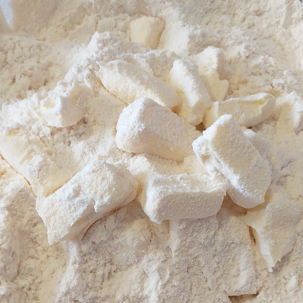 Оригинальный мясной пирог с картофелем и хрустящим тестом