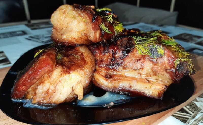 Секреты приготовления идеальной грудинки для нарезки