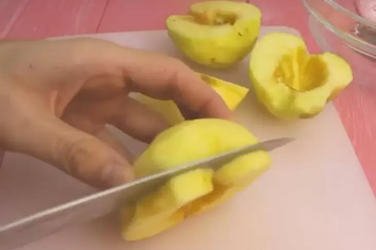 Вдохновение для десерта: орехово-яблочный пирог, который не оставит равнодушным