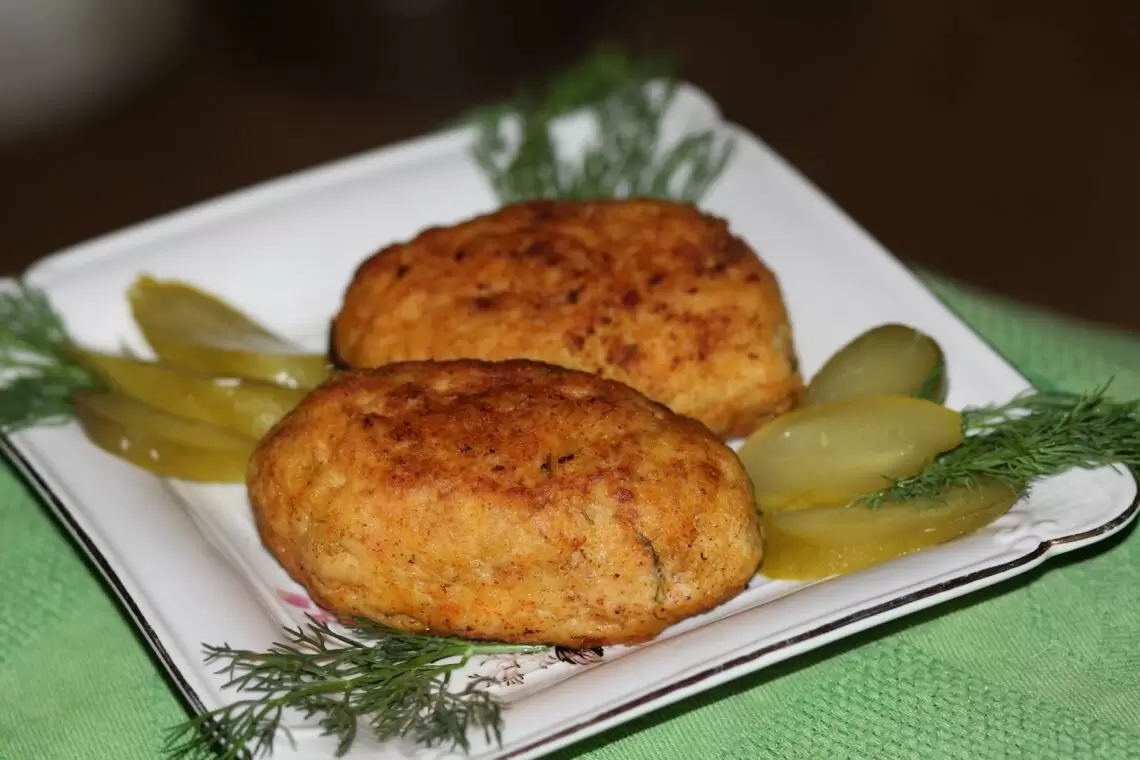 Вкусные рыбные зразы: как приготовить это классическое блюдо по-новому