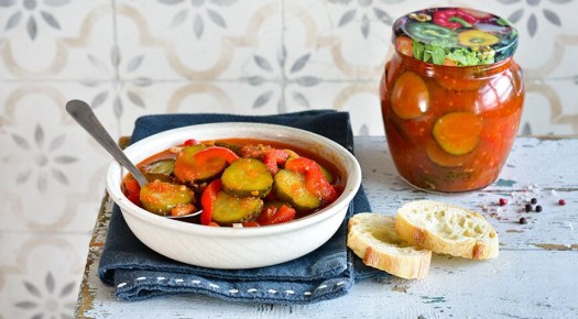 Лечо из огурцов: зимний рецепт, который удивит