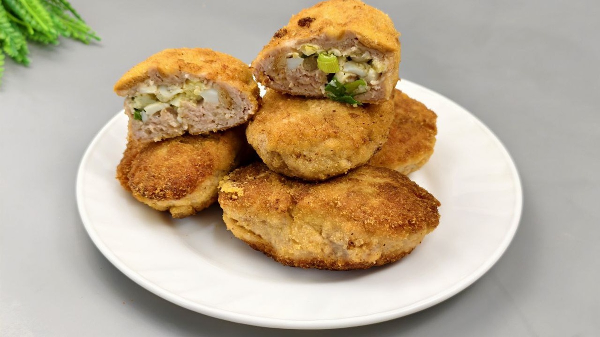 Вкусные мясные зразы с яйцом: как разнообразить домашнее меню