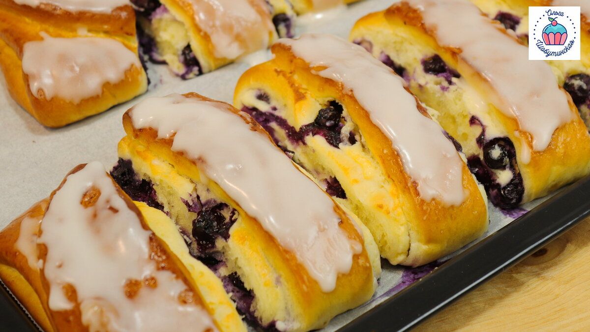 Нежные булочки с творогом и ягодами: простота, вкус и аромат