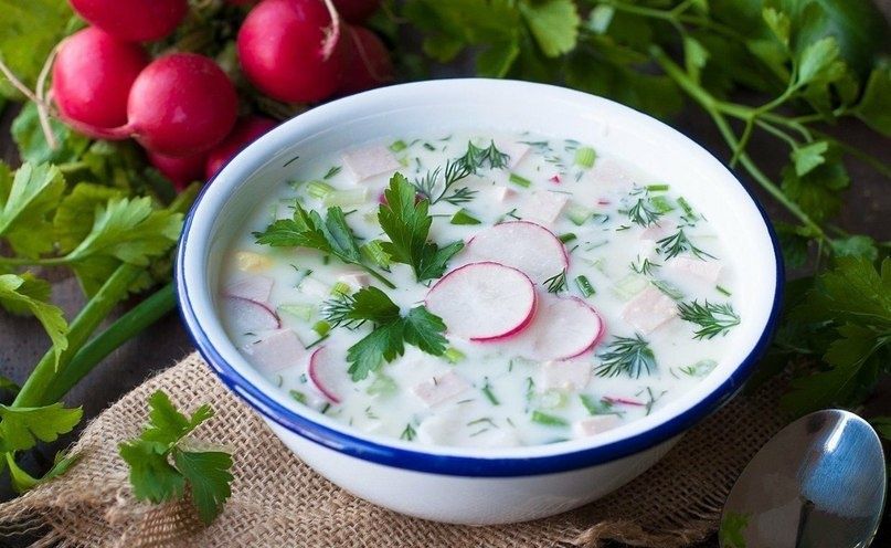 Освежающая окрошка на кефире: летний хит для вашей кухни