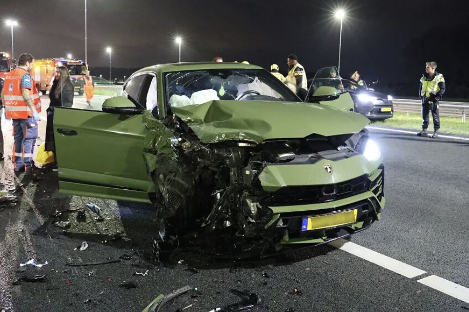 Эльеро Элиа попадает в аварию на Lamborghini Urus: что известно