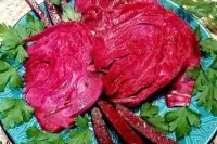 Острые закуски из капусты и свеклы: грузинская находка для зимних заготовок
